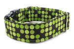 Collar Bright Green Dots - Detail of the pattern