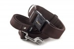 Collar Wood Brown with a leash
