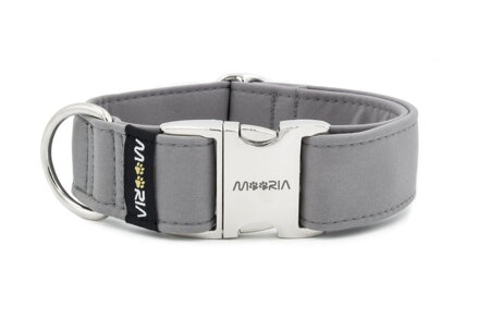 Collar with metal buckle