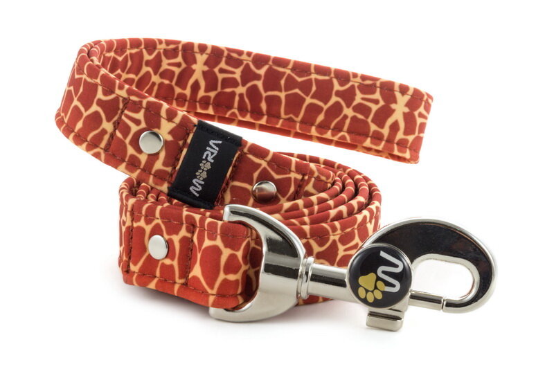 Leash Giraffe