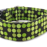 Collar Bright Green Dots - Detail of the pattern
