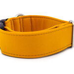 Collar Mustard Yellow - Detail of the pattern